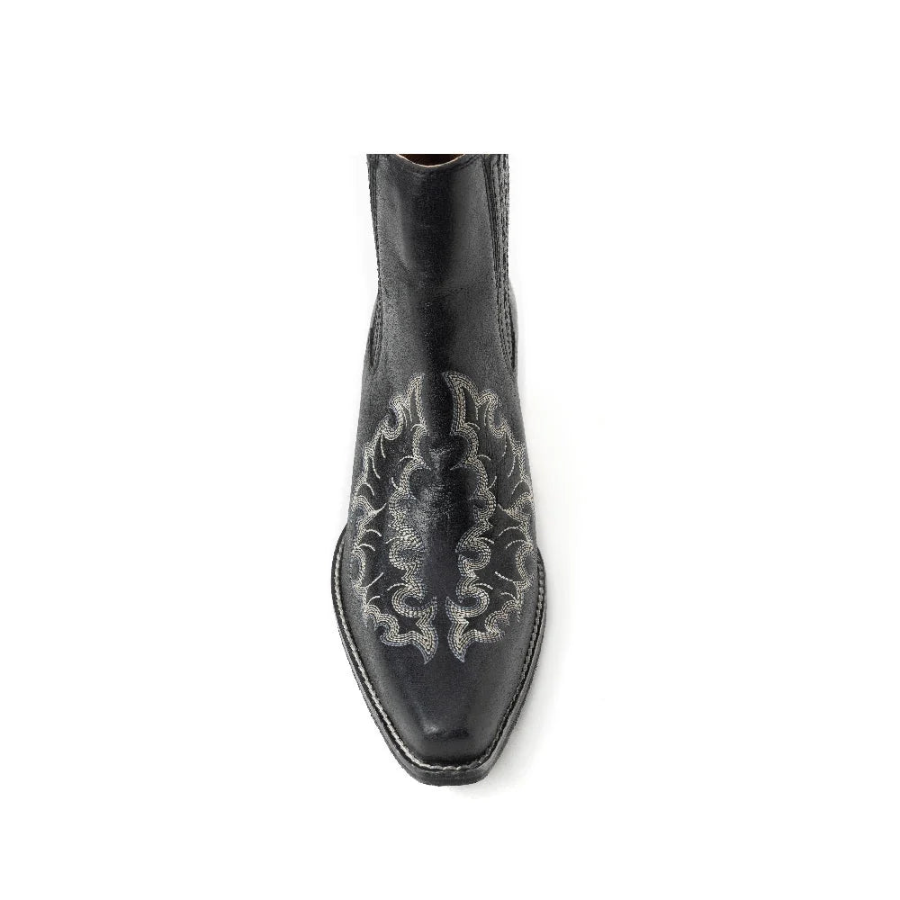 Dearling Ranch Booties in Black