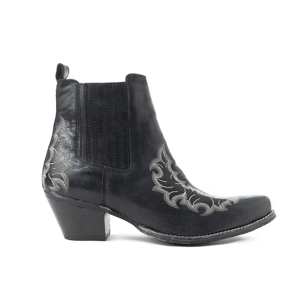 Dearling Ranch Booties in Black