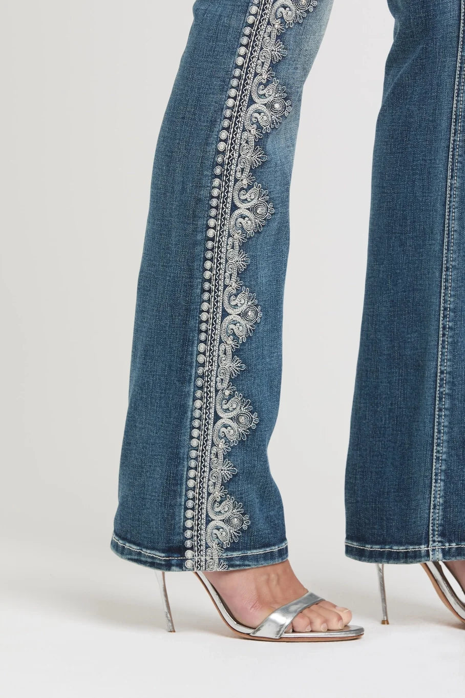 Grace in LA Side Embroidery Mid Rise Boot Cut Jeans 30"